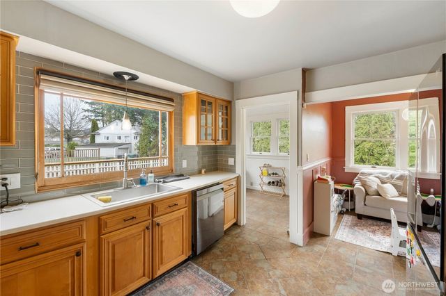 1730 Hillcrest Avenue, Enumclaw, WA 98022