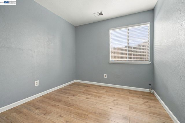 2222 Woodhill Dr, Pittsburg, CA 94565