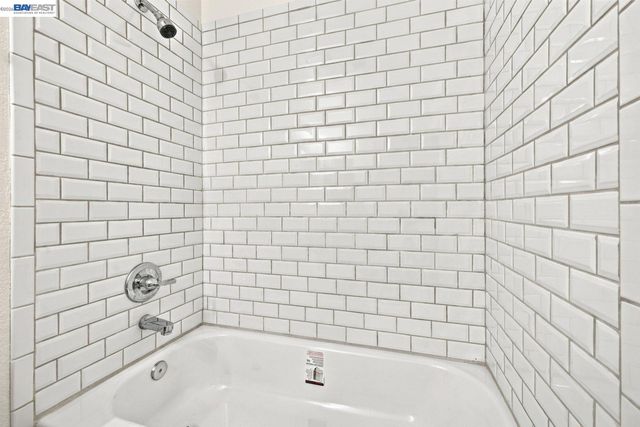 2222 Woodhill Dr, Pittsburg, CA 94565