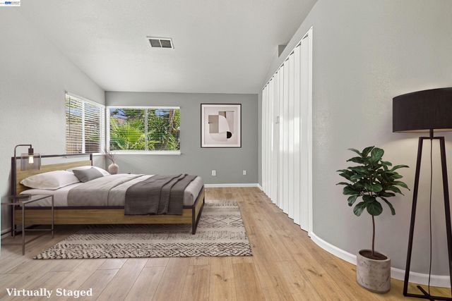 2222 Woodhill Dr, Pittsburg, CA 94565