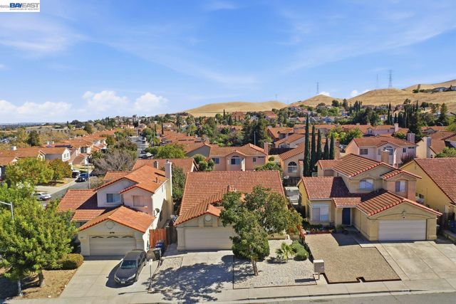 2222 Woodhill Dr, Pittsburg, CA 94565