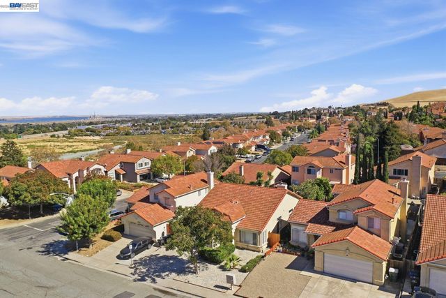 2222 Woodhill Dr, Pittsburg, CA 94565