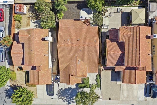 2222 Woodhill Dr, Pittsburg, CA 94565