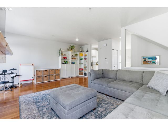 8590 Sw 147TH Ter 103, Beaverton, OR 97007