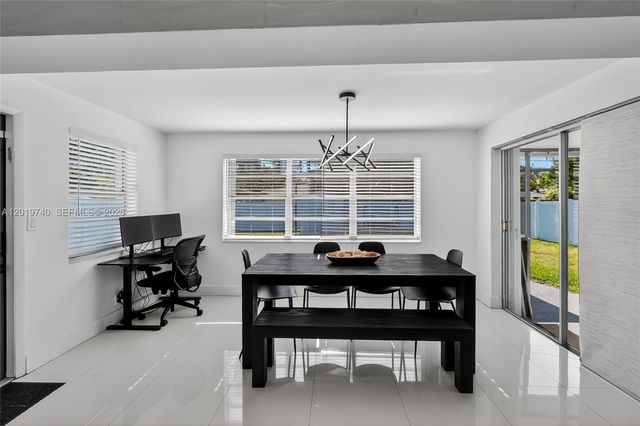 413 SW 5th Ave, Hallandale Beach, FL 33009