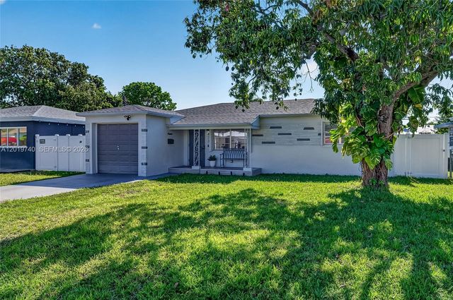 413 SW 5th Ave, Hallandale Beach, FL 33009