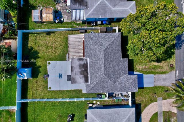 413 SW 5th Ave, Hallandale Beach, FL 33009
