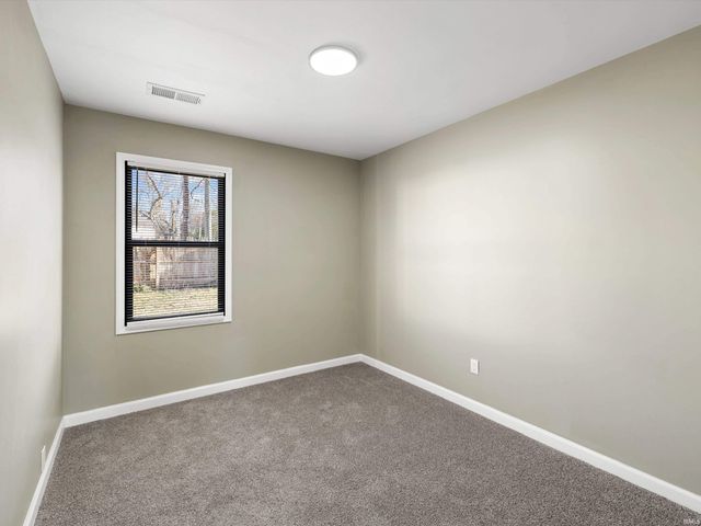 407 North Park Drive, Evansville, IN 47710