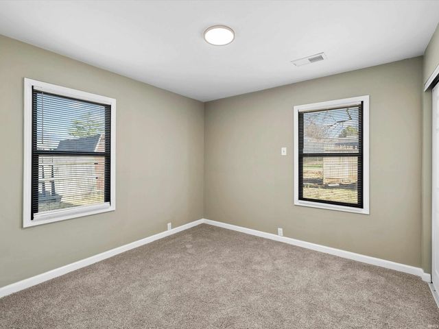 407 North Park Drive, Evansville, IN 47710