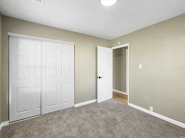 407 North Park Drive, Evansville, IN 47710