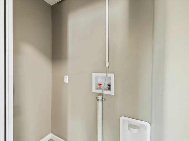 407 North Park Drive, Evansville, IN 47710