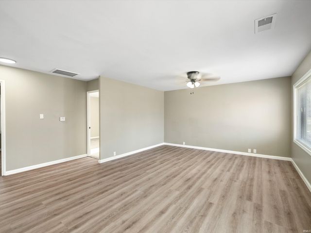 407 North Park Drive, Evansville, IN 47710