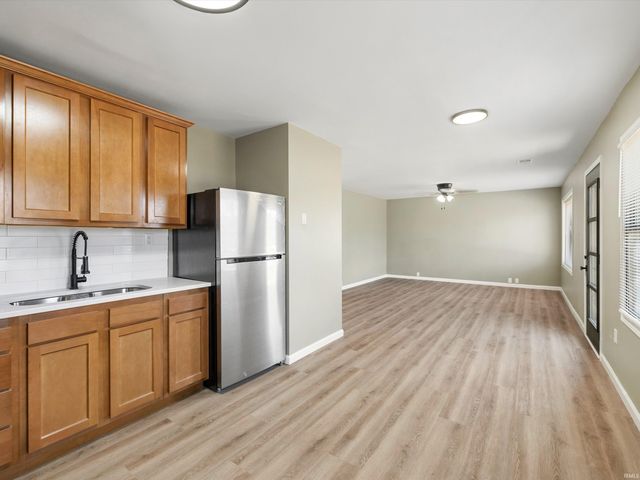 407 North Park Drive, Evansville, IN 47710