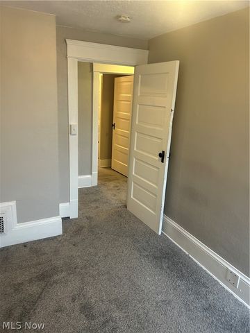 679 Wooster Road W, Barberton, OH 44203