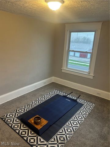 679 Wooster Road W, Barberton, OH 44203