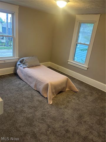 679 Wooster Road W, Barberton, OH 44203