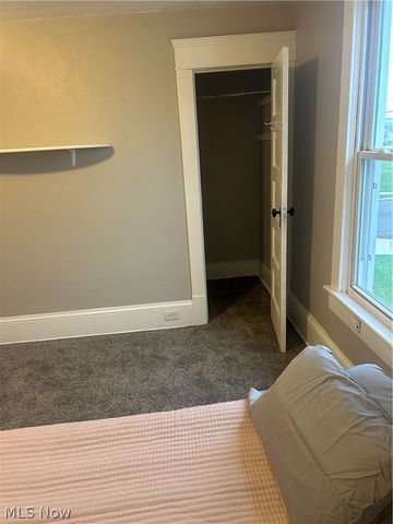679 Wooster Road W, Barberton, OH 44203