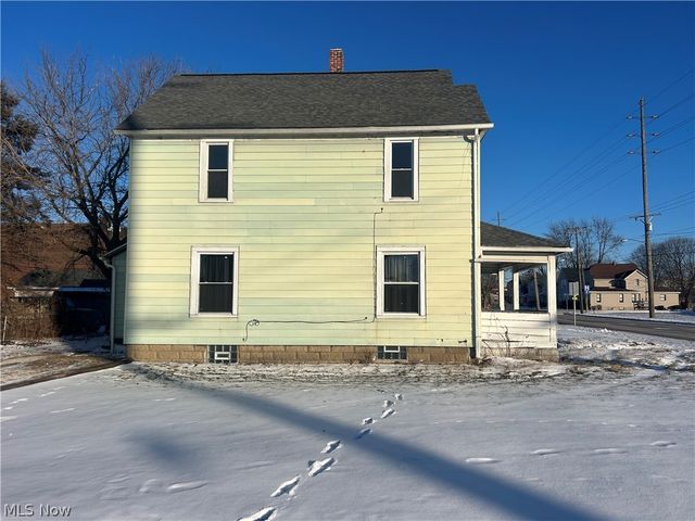 679 Wooster Road W, Barberton, OH 44203