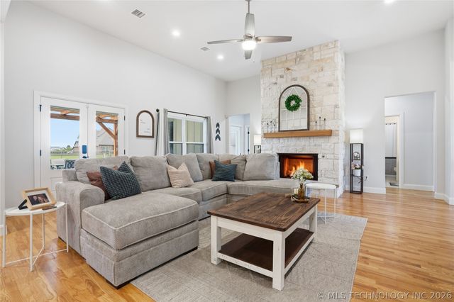 106 W 167th Street S, Glenpool, OK 74033