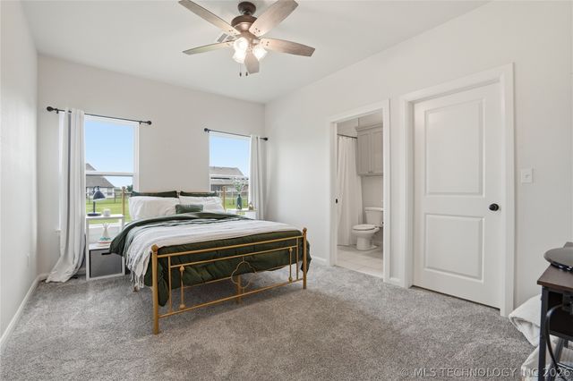 106 W 167th Street S, Glenpool, OK 74033