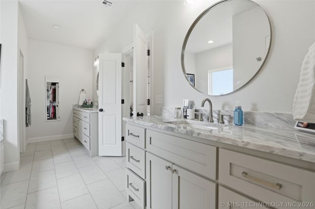 106 W 167th Street S, Glenpool, OK 74033