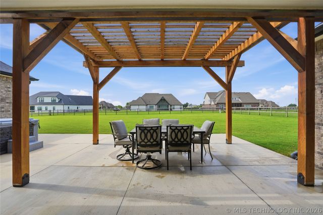 106 W 167th Street S, Glenpool, OK 74033