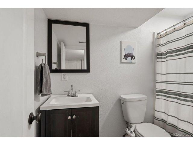 7090 W Phillips Ave, Littleton, CO 80128