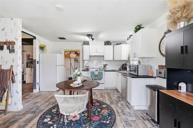 3141 Debra, Westlake, LA 70669