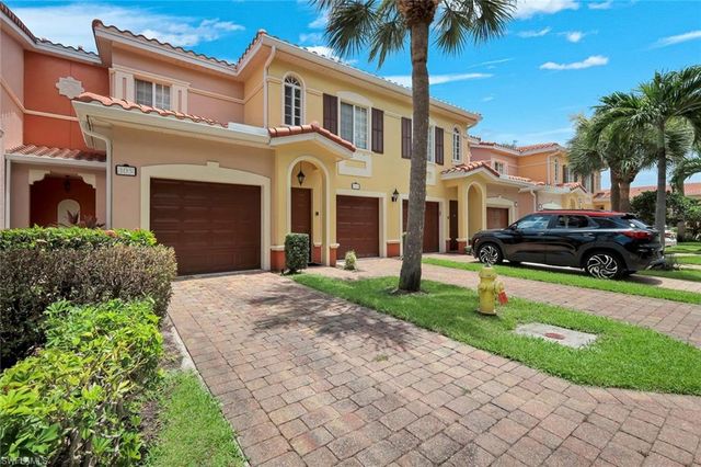 20221 Estero Gardens CIR 105, Estero, FL 33928