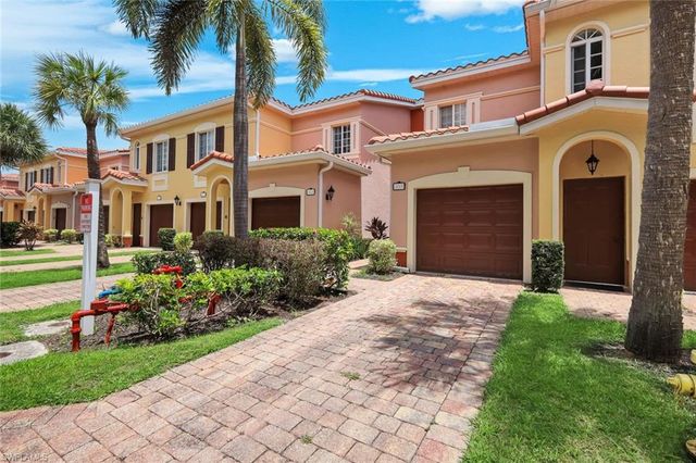 20221 Estero Gardens CIR 105, Estero, FL 33928