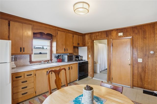 104 Fairview Avenue, Pawtucket, RI 02860