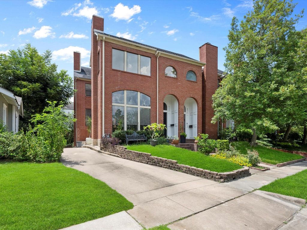 6311 Westcott Street, Houston, TX 77007