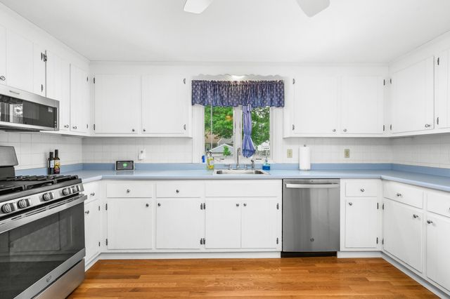 1 Captain Dore Road, South Yarmouth, MA 02664