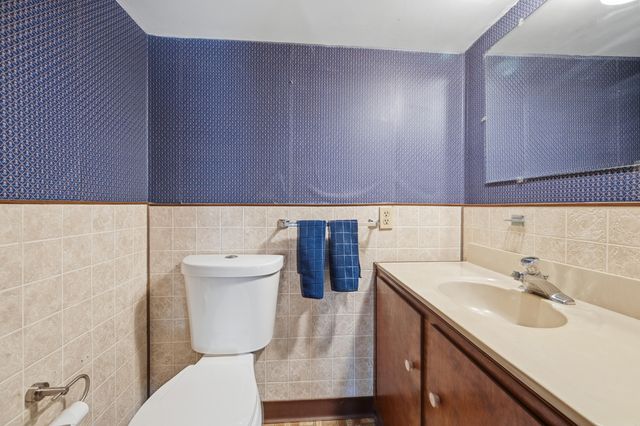 1 Captain Dore Road, South Yarmouth, MA 02664