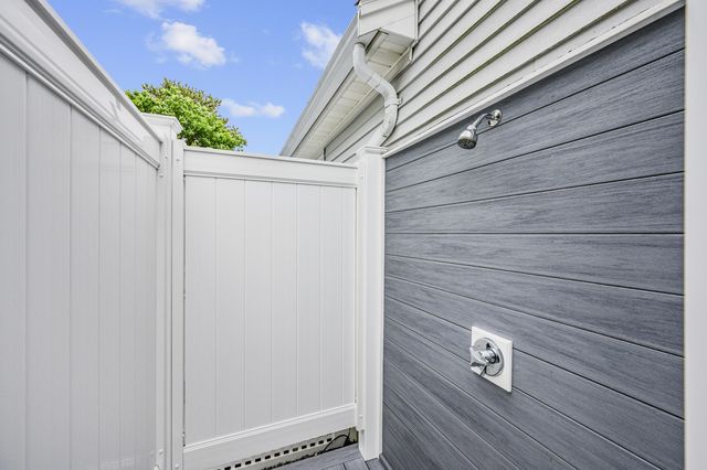 1 Captain Dore Road, South Yarmouth, MA 02664