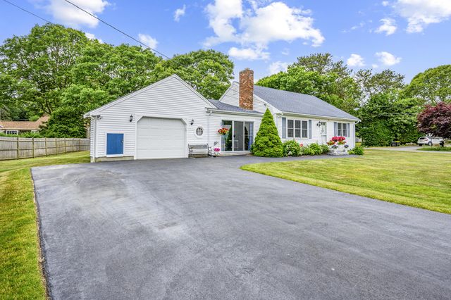 1 Captain Dore Road, South Yarmouth, MA 02664