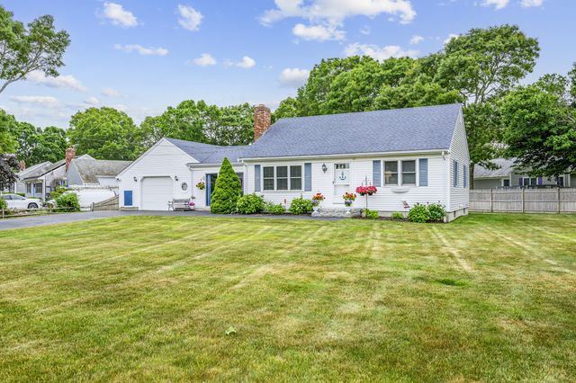 1 Captain Dore Road, South Yarmouth, MA 02664