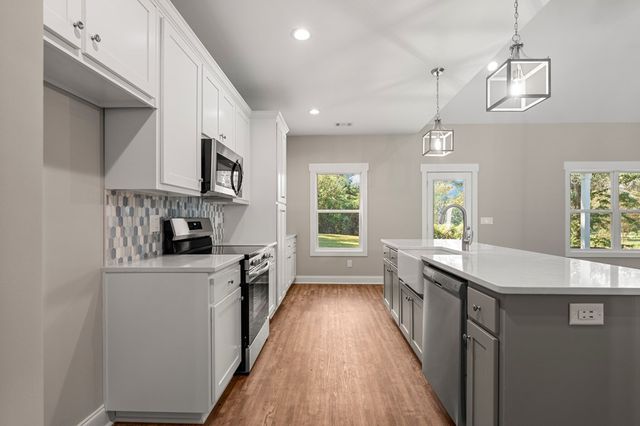 224 Lee Road 0334, Salem, AL 36874