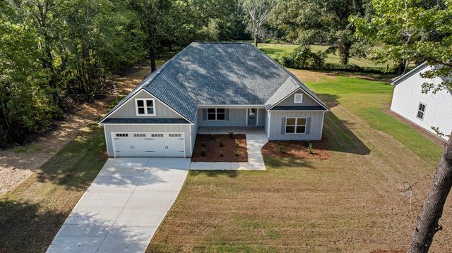 224 Lee Road 0334, Salem, AL 36874