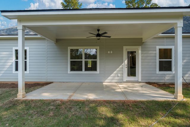 224 Lee Road 0334, Salem, AL 36874