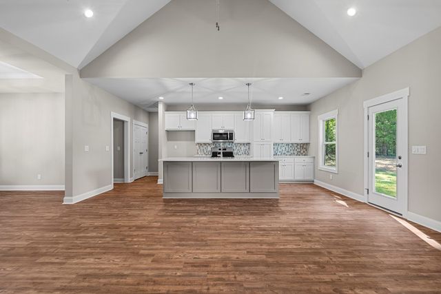 224 Lee Road 0334, Salem, AL 36874