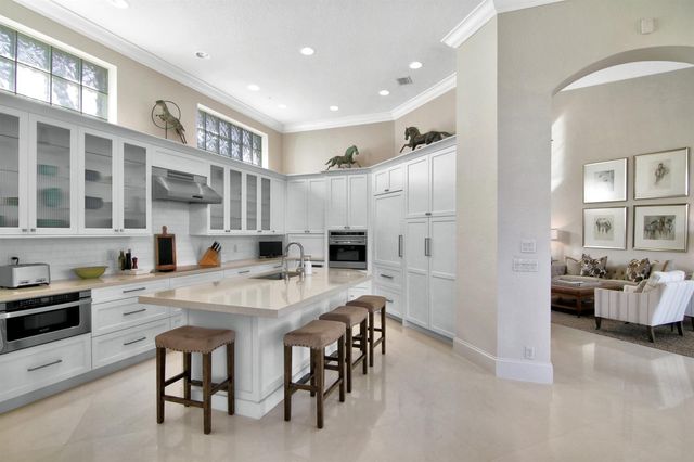 2610 Players Court, Wellington, FL 33414