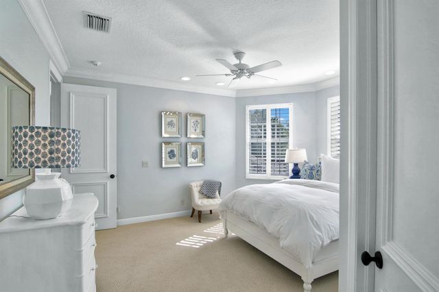 2610 Players Court, Wellington, FL 33414