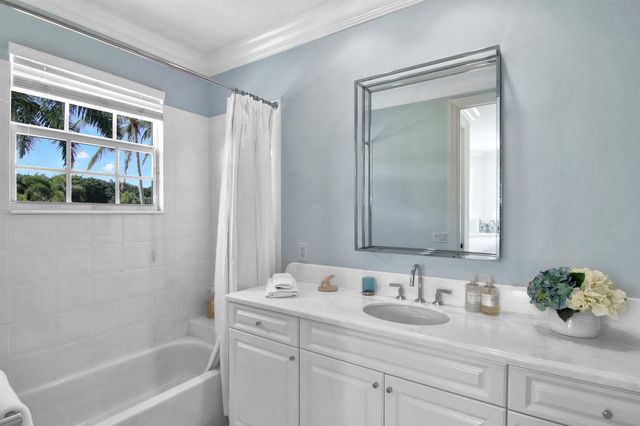 2610 Players Court, Wellington, FL 33414