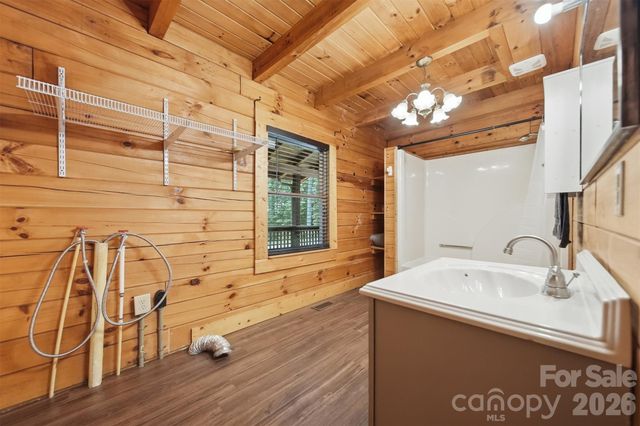 4065 Deal Mill Road, Granite Falls, NC 28630