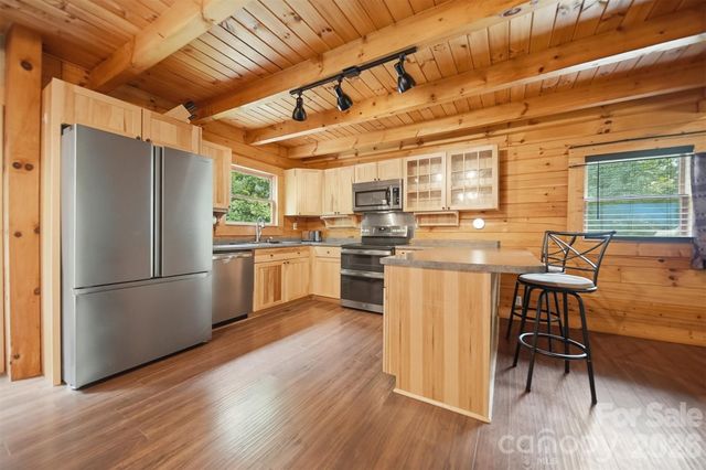 4065 Deal Mill Road, Granite Falls, NC 28630