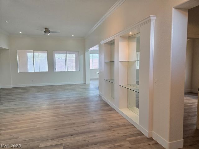 9620 West Gilmore Avenue, Las Vegas, NV 89129