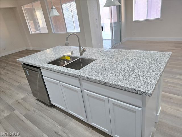 9620 West Gilmore Avenue, Las Vegas, NV 89129