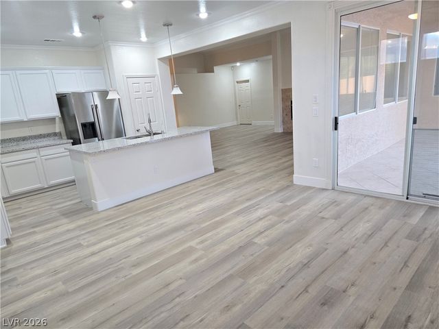 9620 West Gilmore Avenue, Las Vegas, NV 89129