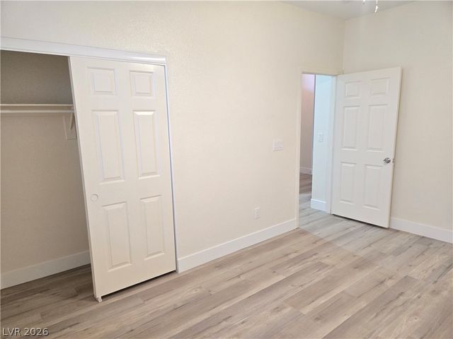 9620 West Gilmore Avenue, Las Vegas, NV 89129